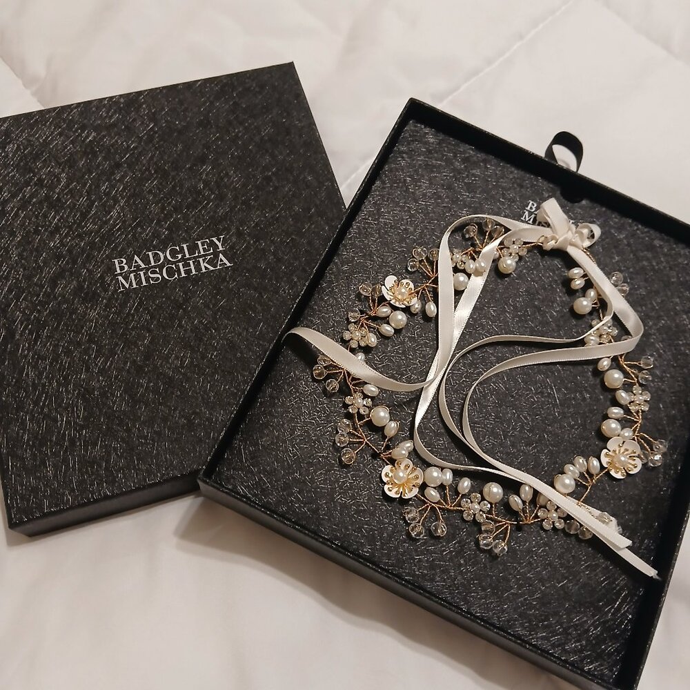 NIB Badgley Mischka Floral Beaded Wedding Headpiece